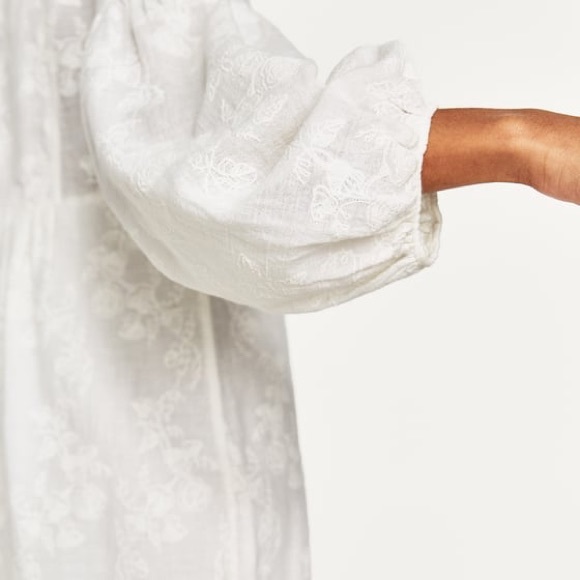 NWT Zara White Embroidered Pom Pom Mini Dress - Picture 6 of 8